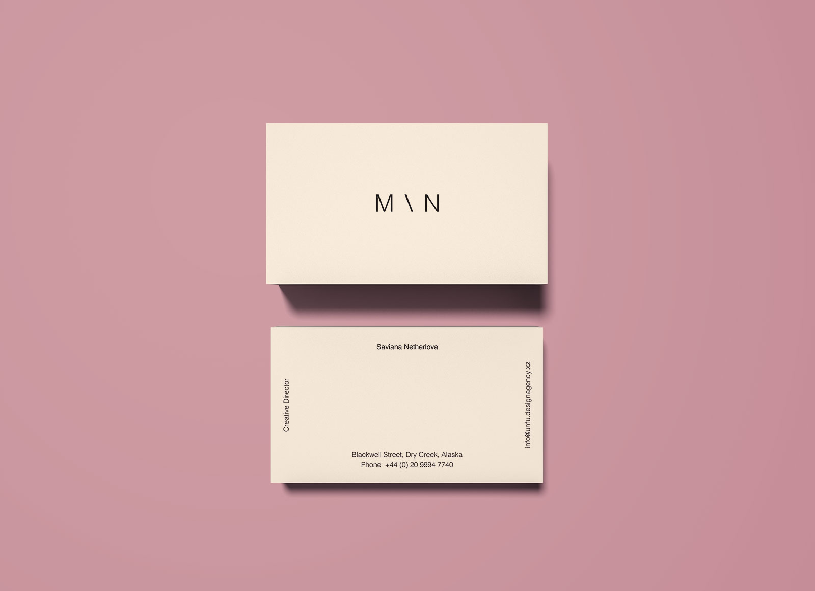Free-Simple-Front-Back-Business-Card-Mockup-PSD