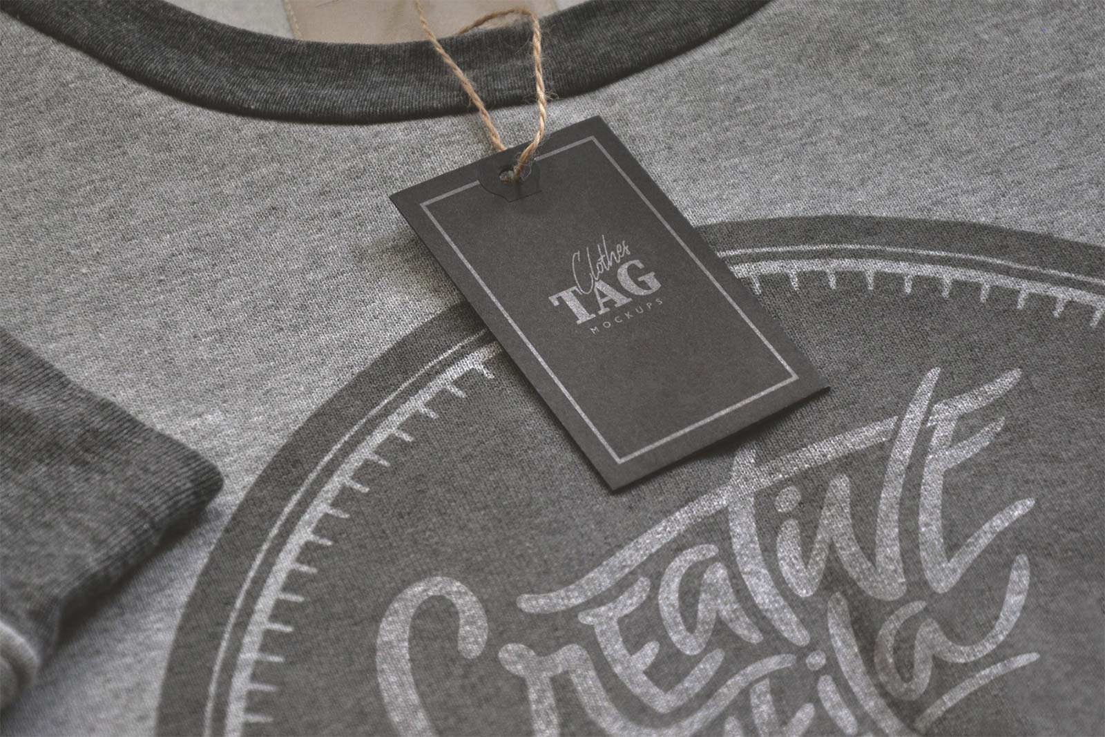 Free Cloth Label Hang Tag Mockup PSD