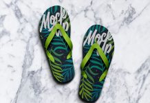 Free-Slippers-Flip-Flops-Mockup-PSD
