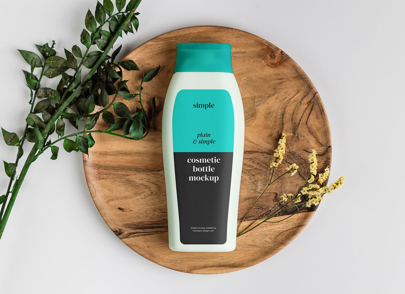 Free Shampoo / Conditioner Bottle On the Tray Mockup PSD