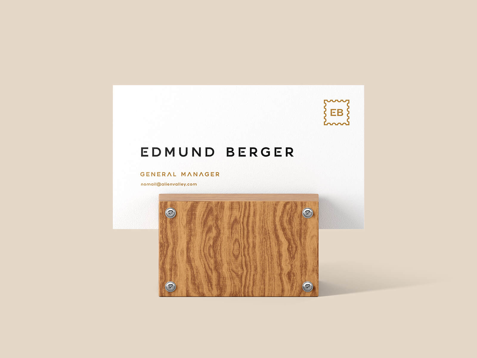 Free Wooden Business Card Holder Mockup PSD