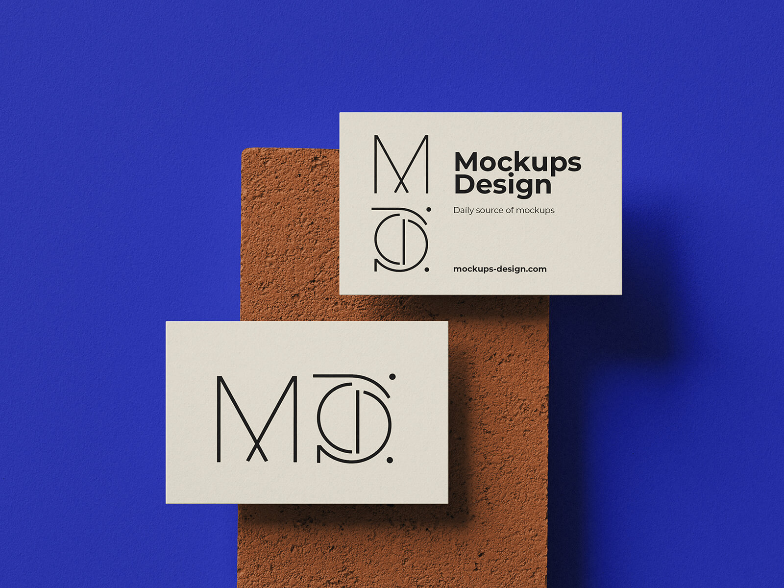 Free Minimalistic Business Card Mockup PSD