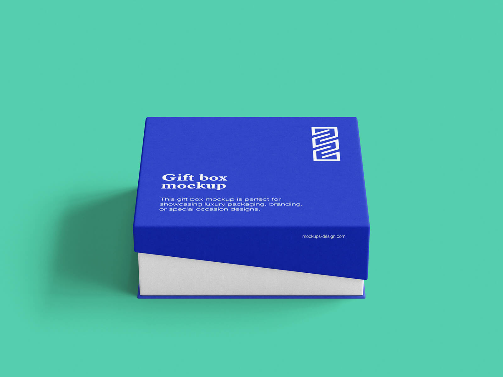 Free Elegant Jewelry Gift Box Mockup PSD