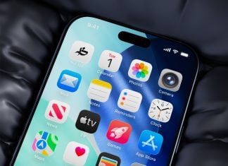 Free iOS 26 App Screen Mockup PSD