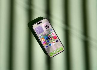 Free Shadow iPhone 17 Pro Mockup PSD
