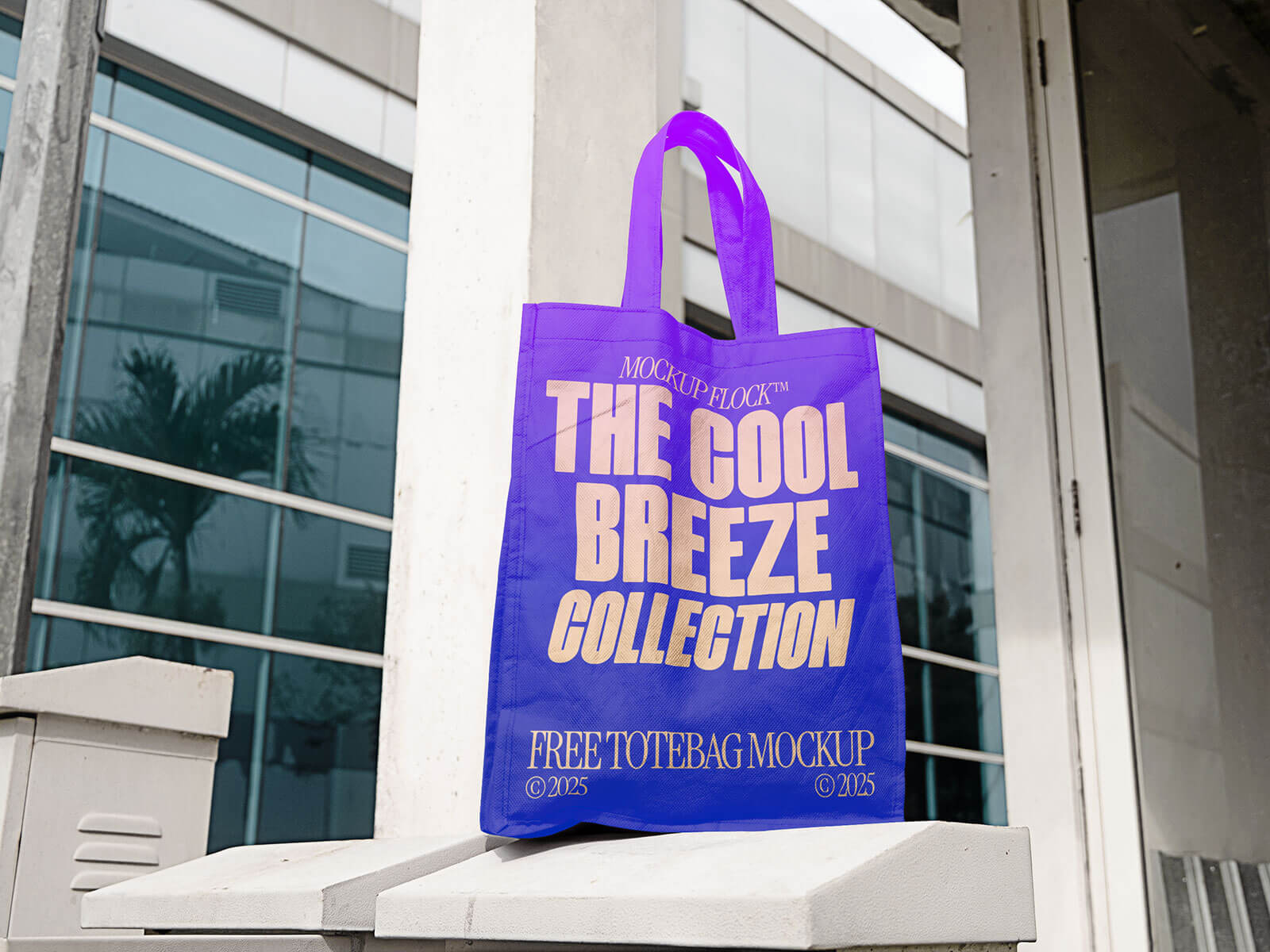 Free Tote Shopping Bag Mockup PSD
