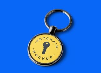 Free Round Metal Keychain Mockup PSD