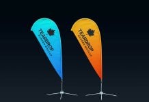 Free Teardrop Feather Flag Banner Mockup PSD