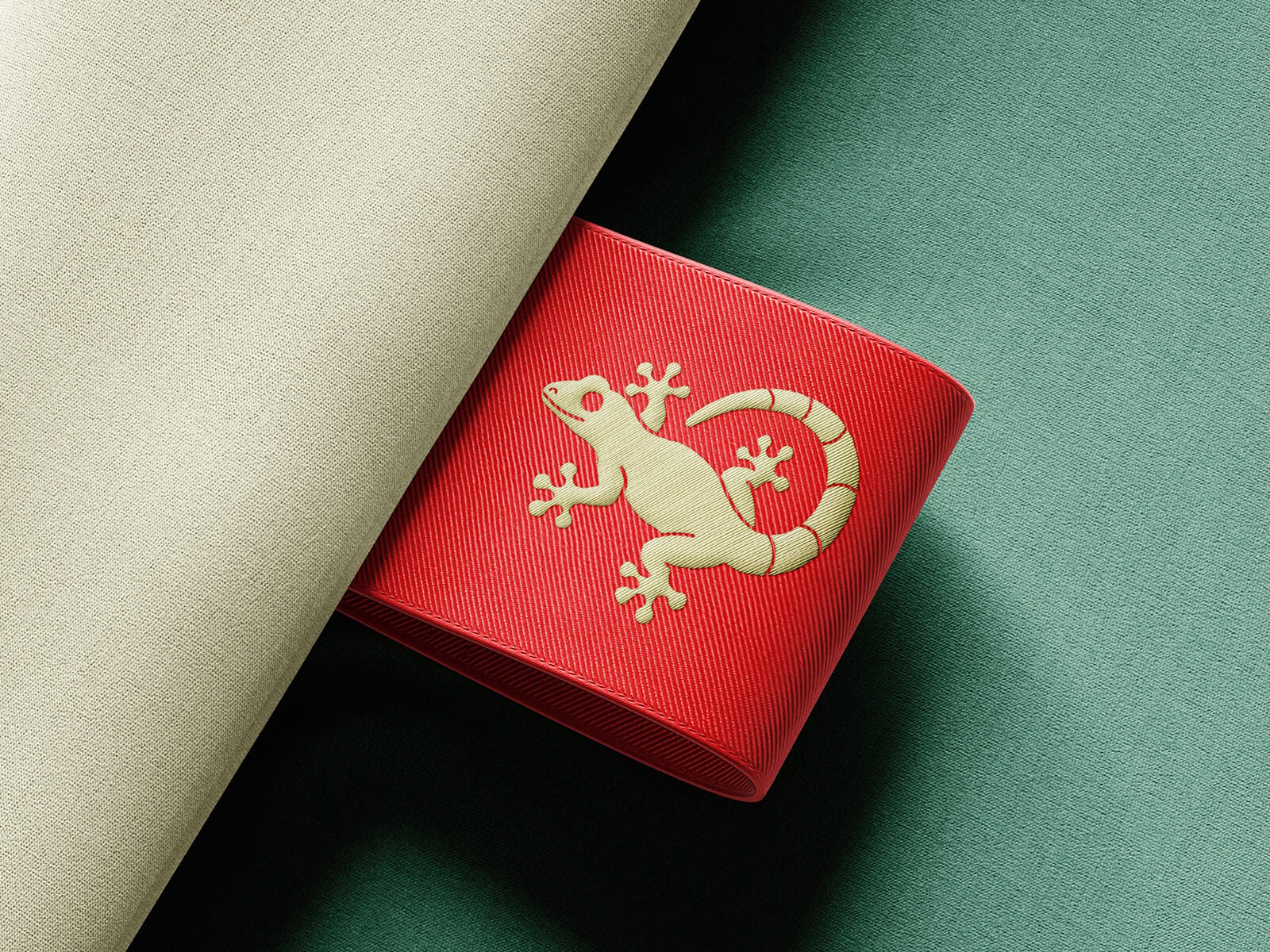 2 Free Woven Clothing Label Mockup PSD Set